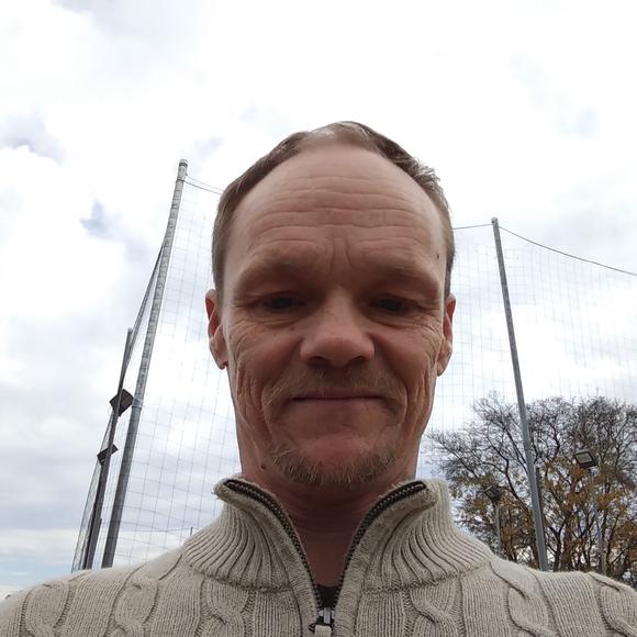 Meet your Posher, Robert - Picture 1 of 1